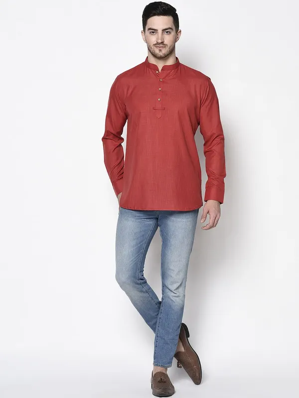 Tabard_Men_Solid_Straight_Kurta_(Red)