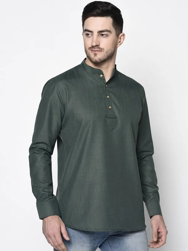 Tabard_Men_Solid_Straight_Kurta_(Green)