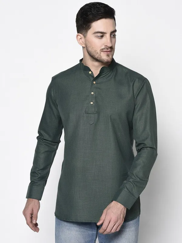 Tabard_Men_Solid_Straight_Kurta_(Green)