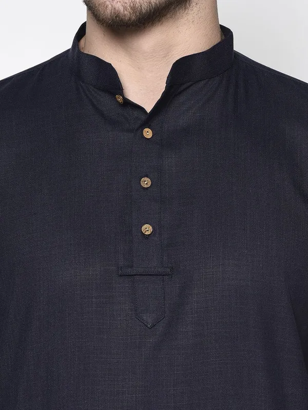 Tabard_Men_Solid_Straight_Kurta_(Blue)