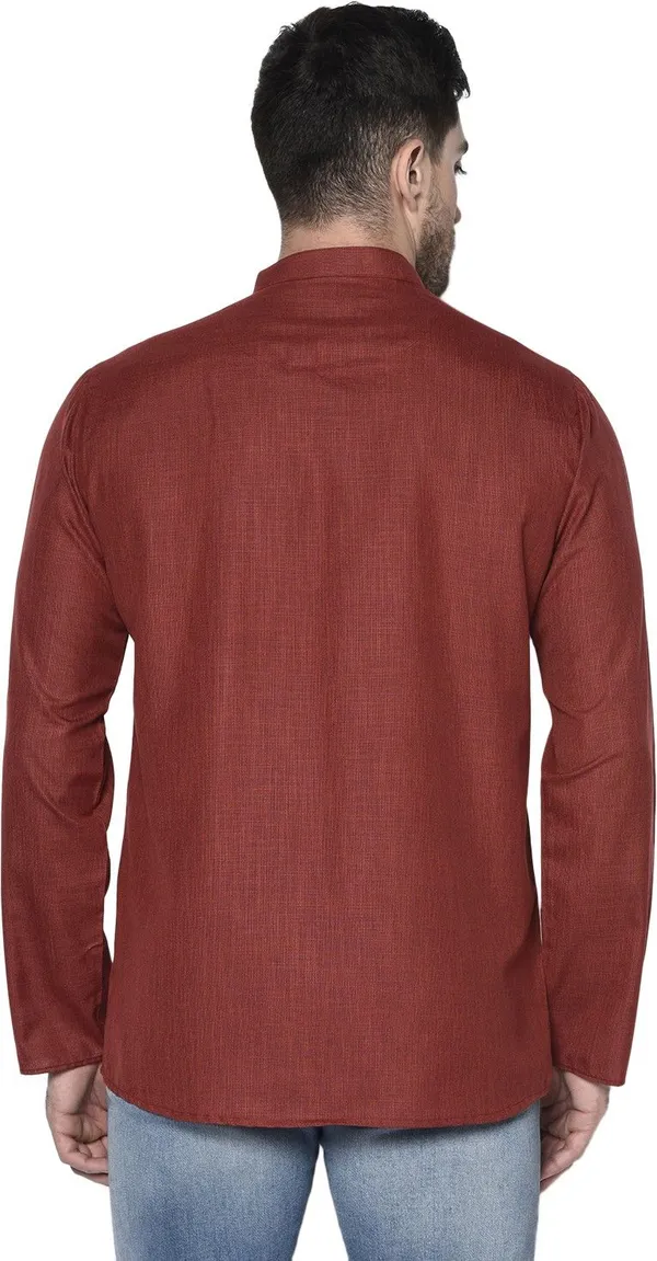 Tabard_Men_Solid_Straight_Kurta_(Maroon)