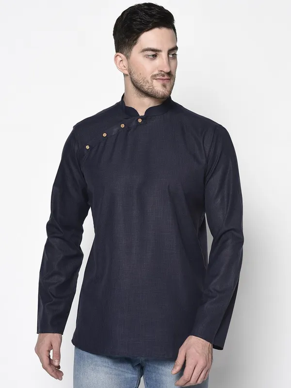 Tabard_Men_Solid_Straight_Kurta_(Blue)