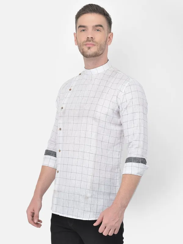 Tabard_Men_Checkered_Straight_Kurta_(White)