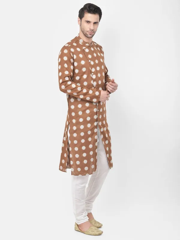 Tabard_Men_Printed_Frontslit_Kurta_(Brown)