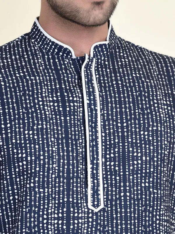 Tabard_Men_Printed_Straight_Kurta_(Blue)
