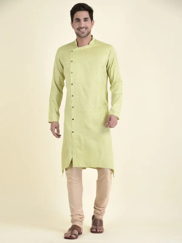 Tabard_Men_Self_Design_Straight_Kurta_(Green)