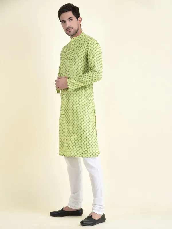 Tabard_Men_Printed_Straight_Kurta_(Green)