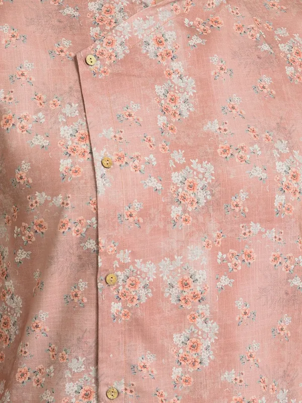Tabard_Men_Printed_Asymmetric_Kurta_(Pink)