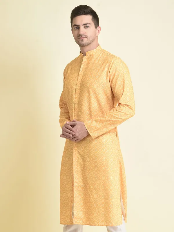 Tabard_Men_Printed_Frontslit_Kurta_(Yellow)