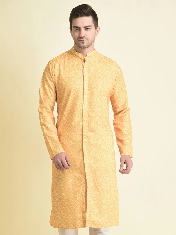 Tabard_Men_Printed_Frontslit_Kurta_(Yellow)