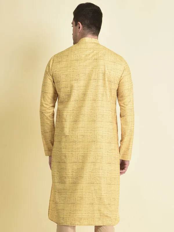 Tabard_Men_Self_Design_Straight_Kurta_(Yellow)