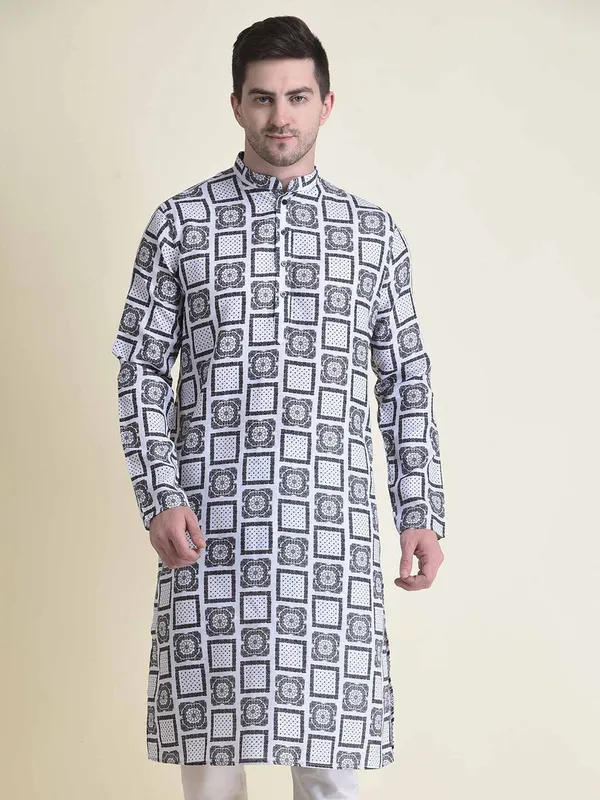 Tabard_Men_Checkered_Straight_Kurta_(Black)