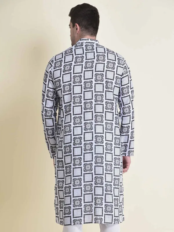 Tabard_Men_Checkered_Straight_Kurta_(Black)