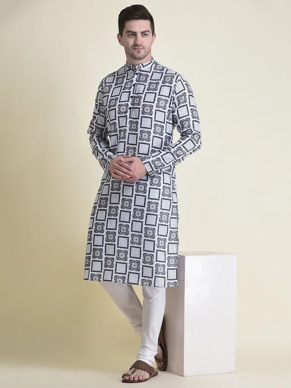 Tabard_Men_Checkered_Straight_Kurta_(Black)