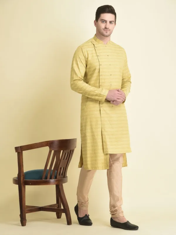 Tabard_Men_Printed_Asymmetric_Kurta_(Yellow)