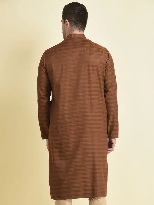 Tabard_Men_Printed_Asymmetric_Kurta_(Brown)