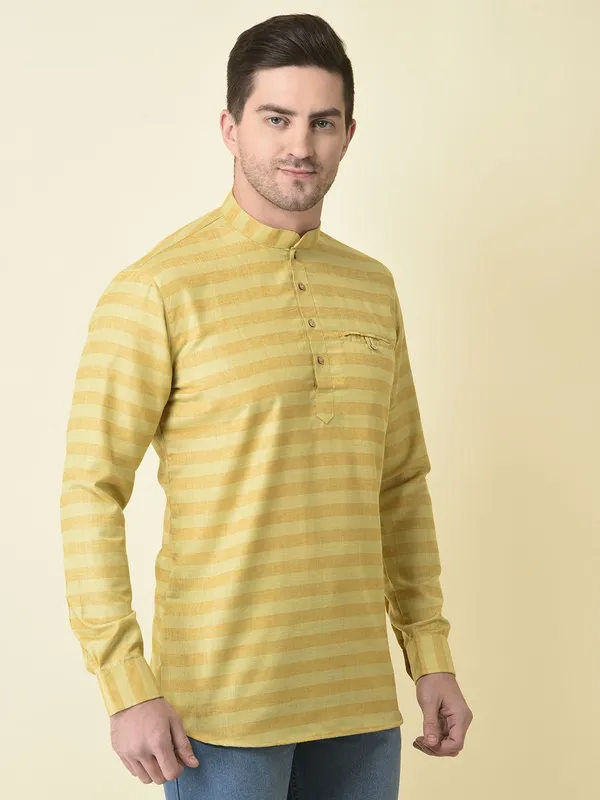 Tabard_Men_Striped_A-line_Kurta_(Yellow)