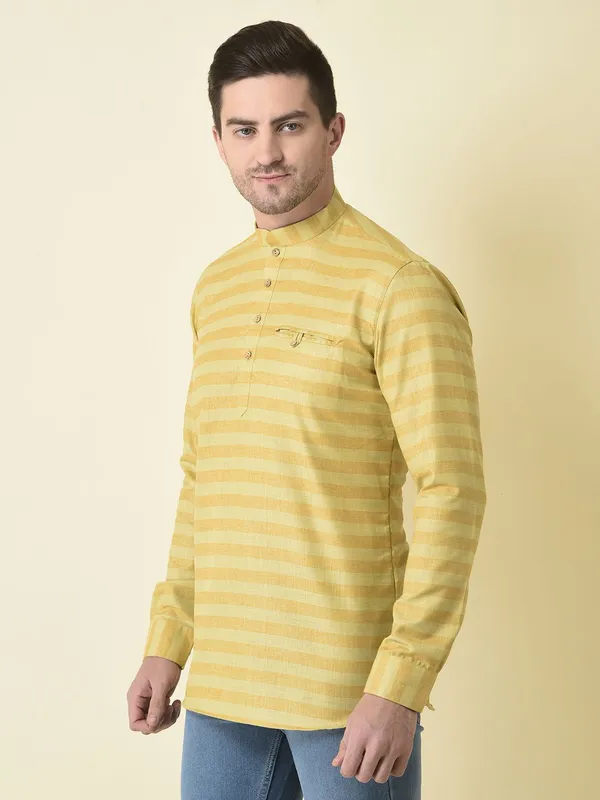 Tabard_Men_Striped_A-line_Kurta_(Yellow)