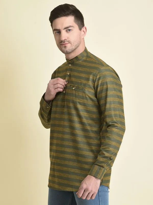 Tabard_Men_Striped_A-line_Kurta_(Green)
