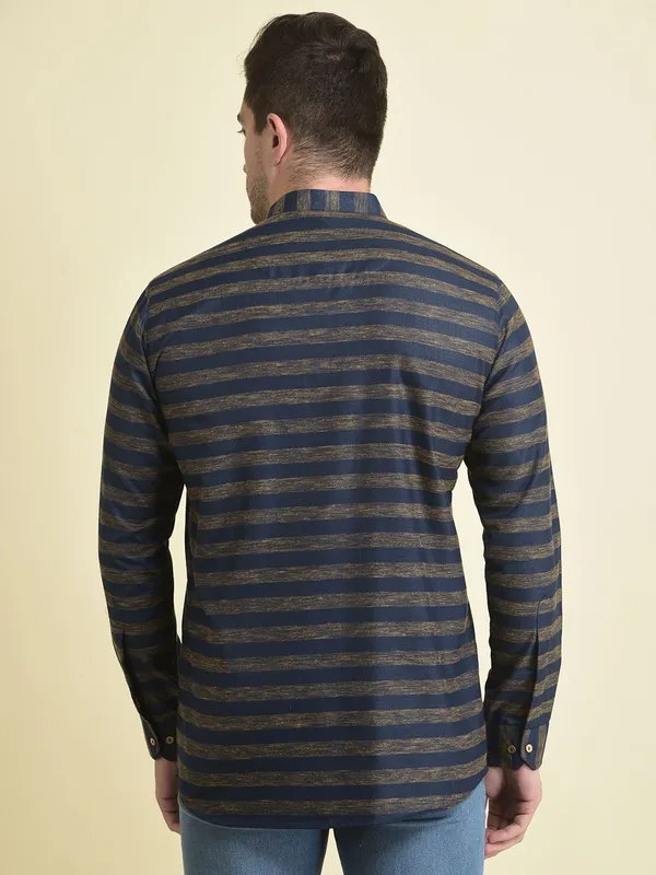 Tabard_Men_Striped_A-line_Kurta_(Blue)