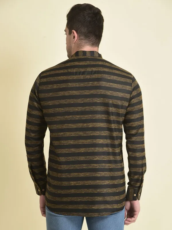 Tabard_Men_Striped_A-line_Kurta_(Black)