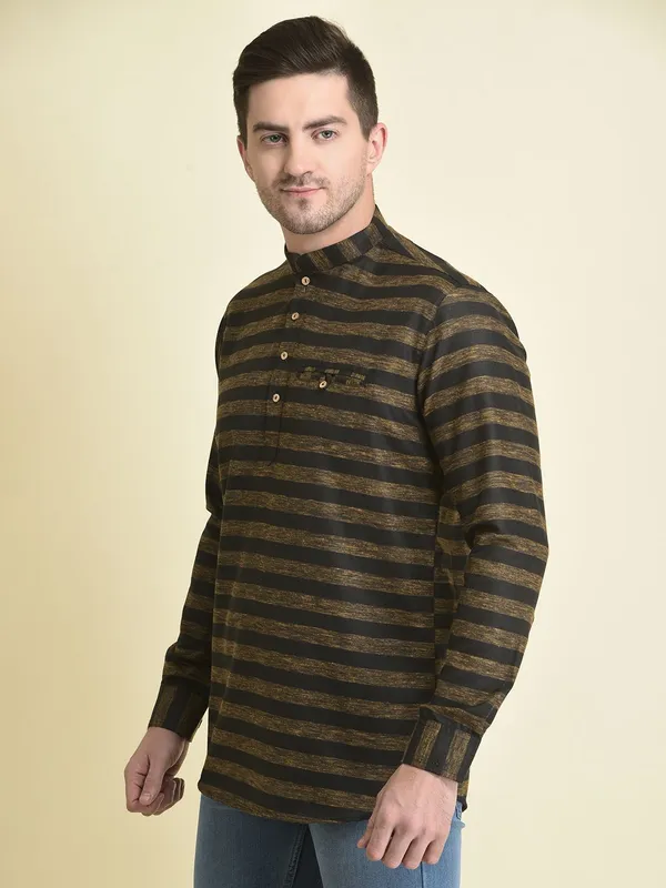 Tabard_Men_Striped_A-line_Kurta_(Black)
