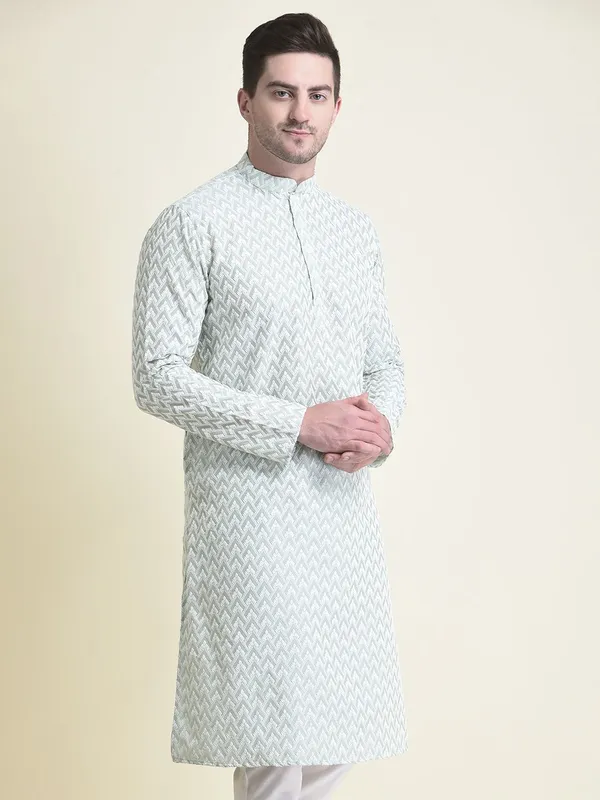 Tabard_Men_Chikan_Embroidery_Straight_Kurta_(Light_Green)