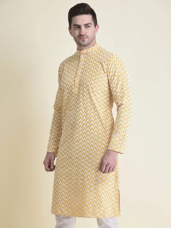 Tabard_Men_Chikan_Embroidery_Straight_Kurta_(Yellow)