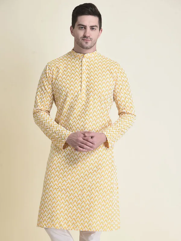 Tabard_Men_Chikan_Embroidery_Straight_Kurta_(Yellow)