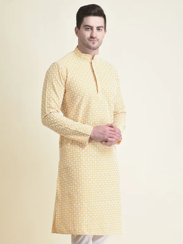 Tabard_Men_Chikan_Embroidery_Straight_Kurta_(Yellow)