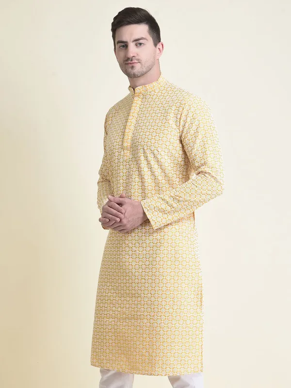 Tabard_Men_Chikan_Embroidery_Straight_Kurta_(Yellow)