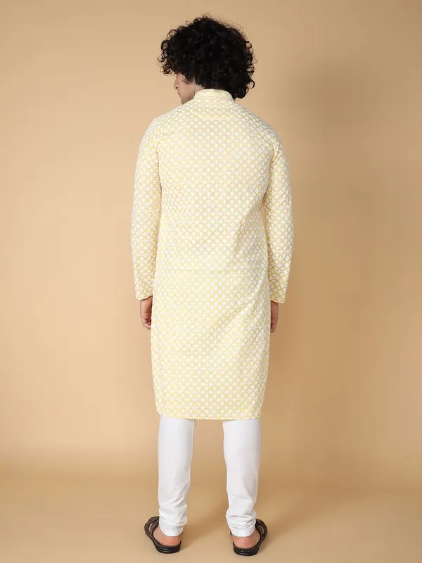 Tabard_Men_Embroidered_Straight_Kurta_(Yellow)