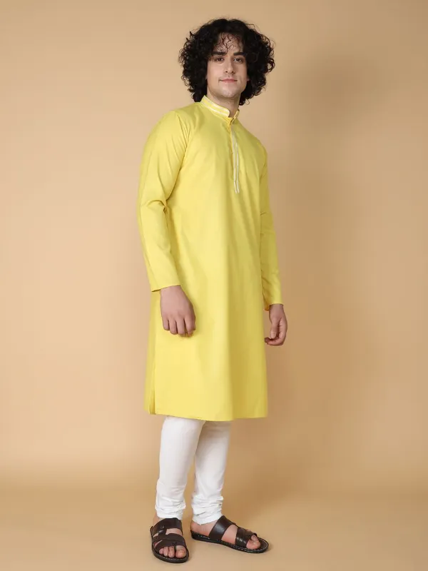 Tabard_Men_Solid_Straight_Kurta_(Yellow)
