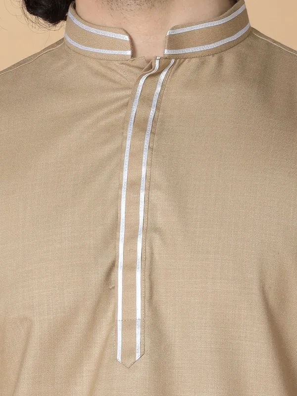 Tabard_Men_Solid_Straight_Kurta_(Beige)