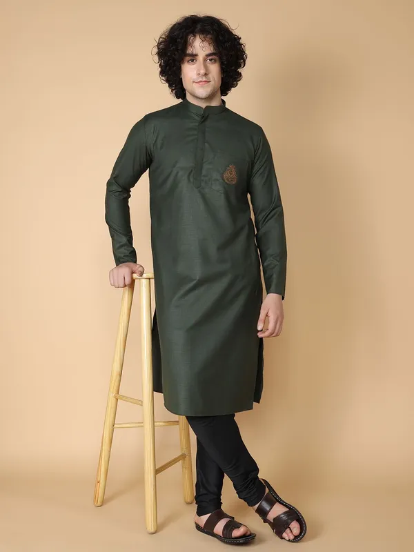 Tabard_Men_Embroidered_Straight_Kurta_(Dark_Green)