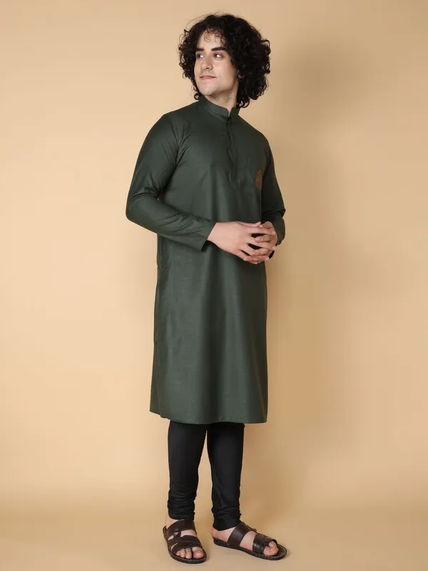 Tabard_Men_Embroidered_Straight_Kurta_(Dark_Green)
