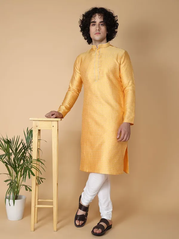 Tabard_Men_Printed_Straight_Kurta_(Yellow)