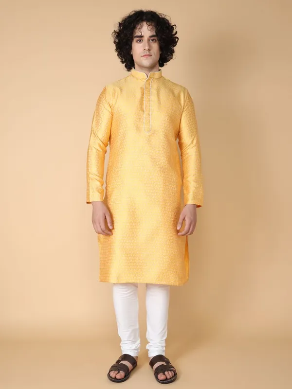 Tabard_Men_Printed_Straight_Kurta_(Yellow)