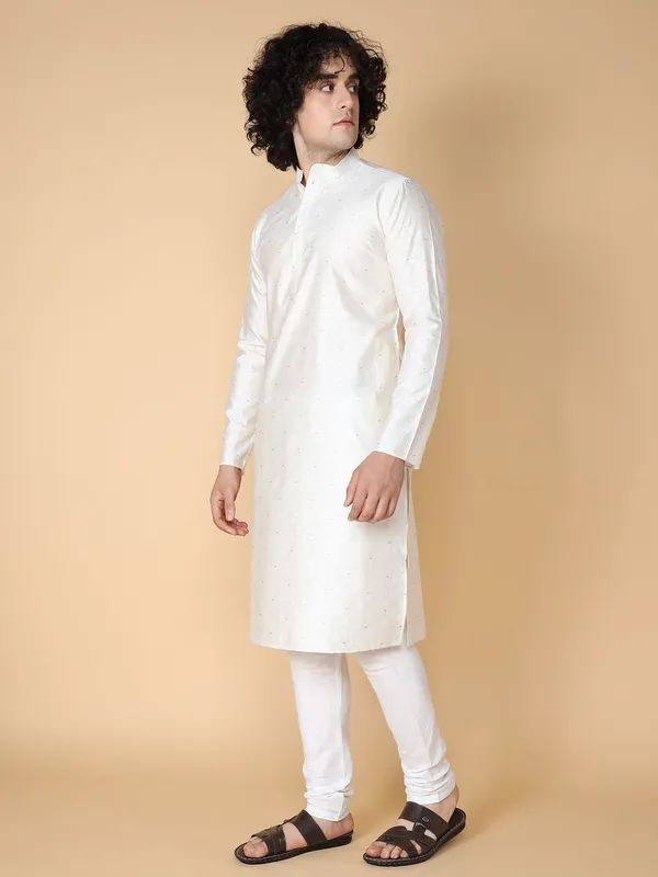 Tabard_Men_Solid_Straight_Kurta_(White)