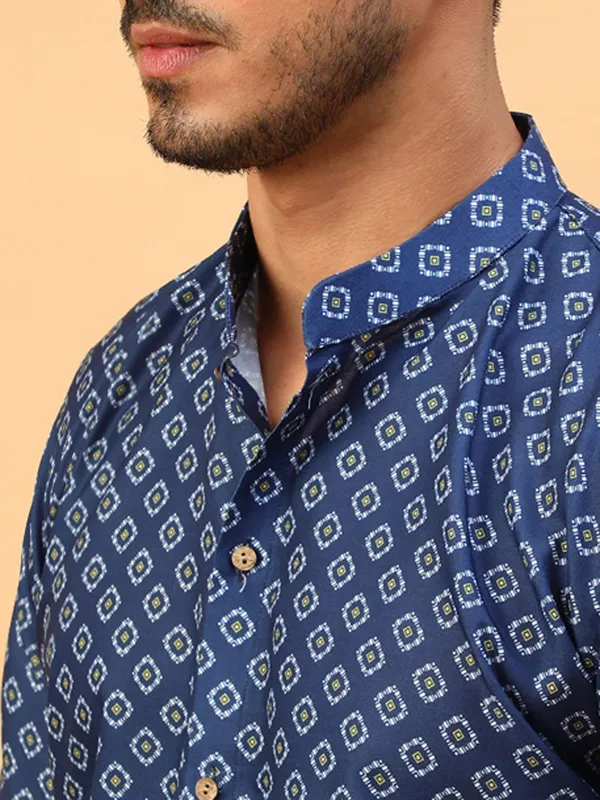 Tabard_Men_Printed_Straight_Kurta_(Blue)