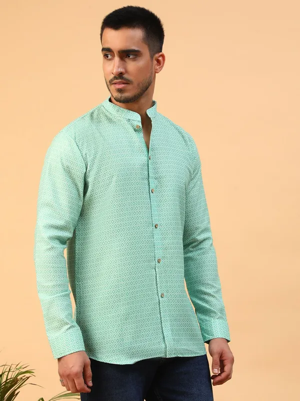 Tabard_Men_Solid_Straight_Kurta_(Green)