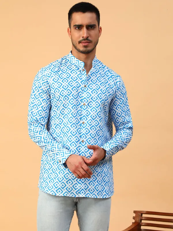 Tabard_Men_Printed_Straight_Kurta_(Blue)