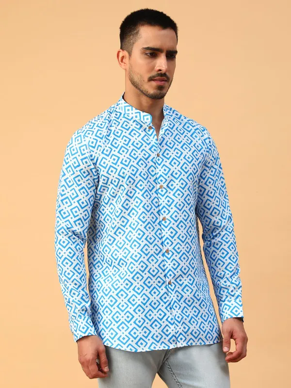 Tabard_Men_Printed_Straight_Kurta_(Blue)