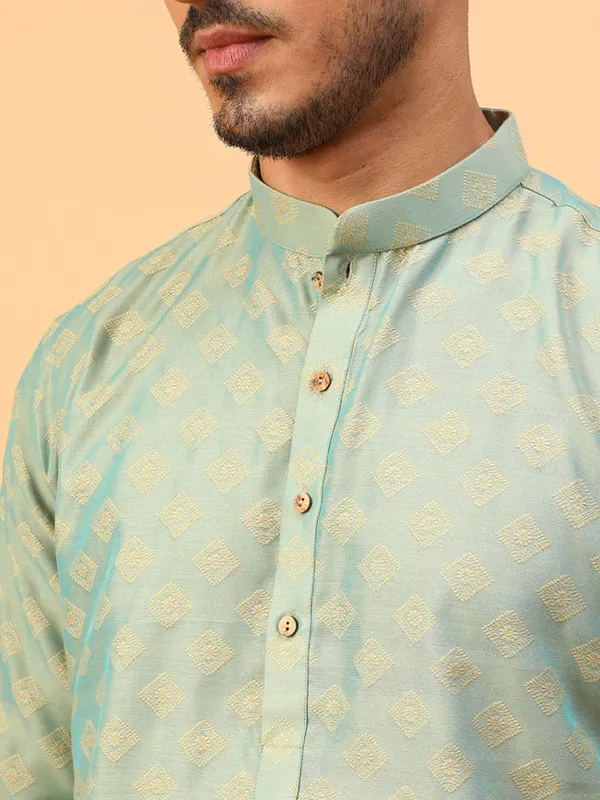 Tabard_Men_Solid_Straight_Kurta_(Green)