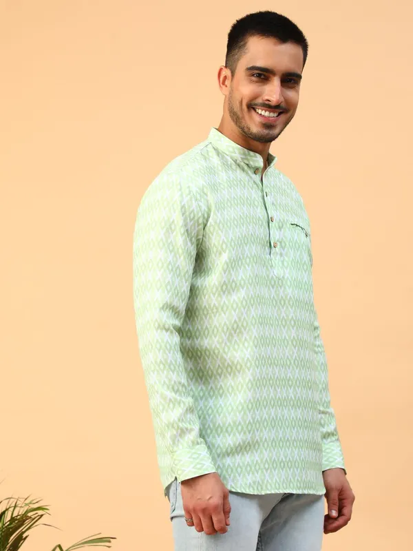 Tabard_Men_Printed_Straight_Kurta_(Green)