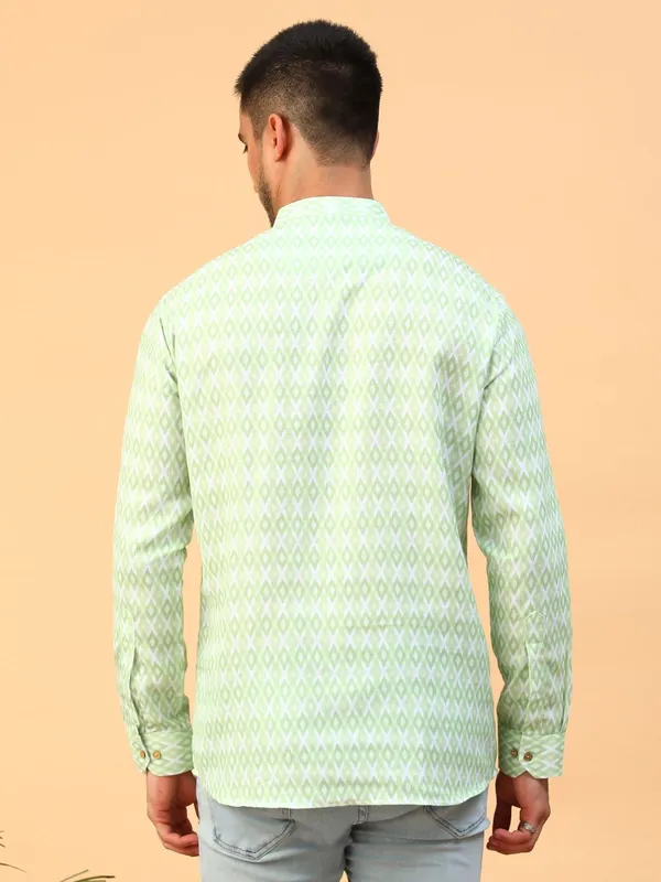 Tabard_Men_Printed_Straight_Kurta_(Green)