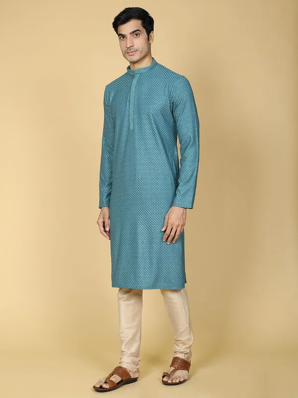 Tabard_Men_Chikan_Embroidery_Straight_Kurta_(Green)