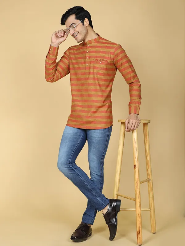 Tabard_Men_Embroidered_Straight_Kurta_(Red)