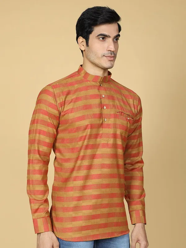 Tabard_Men_Embroidered_Straight_Kurta_(Red)