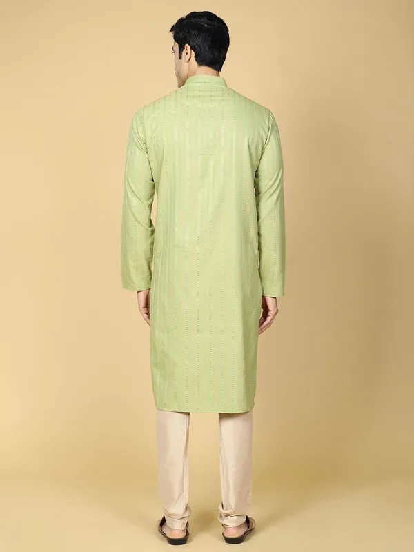 Tabard_Men_Embroidered_Straight_Kurta_(Green)
